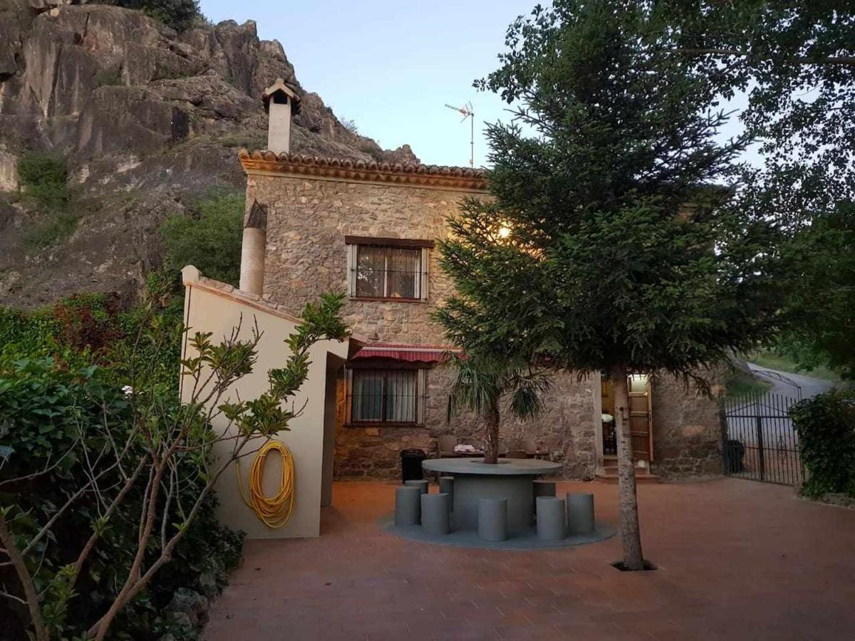 Casa Rural Villa Pilar Albentosa المظهر الخارجي الصورة